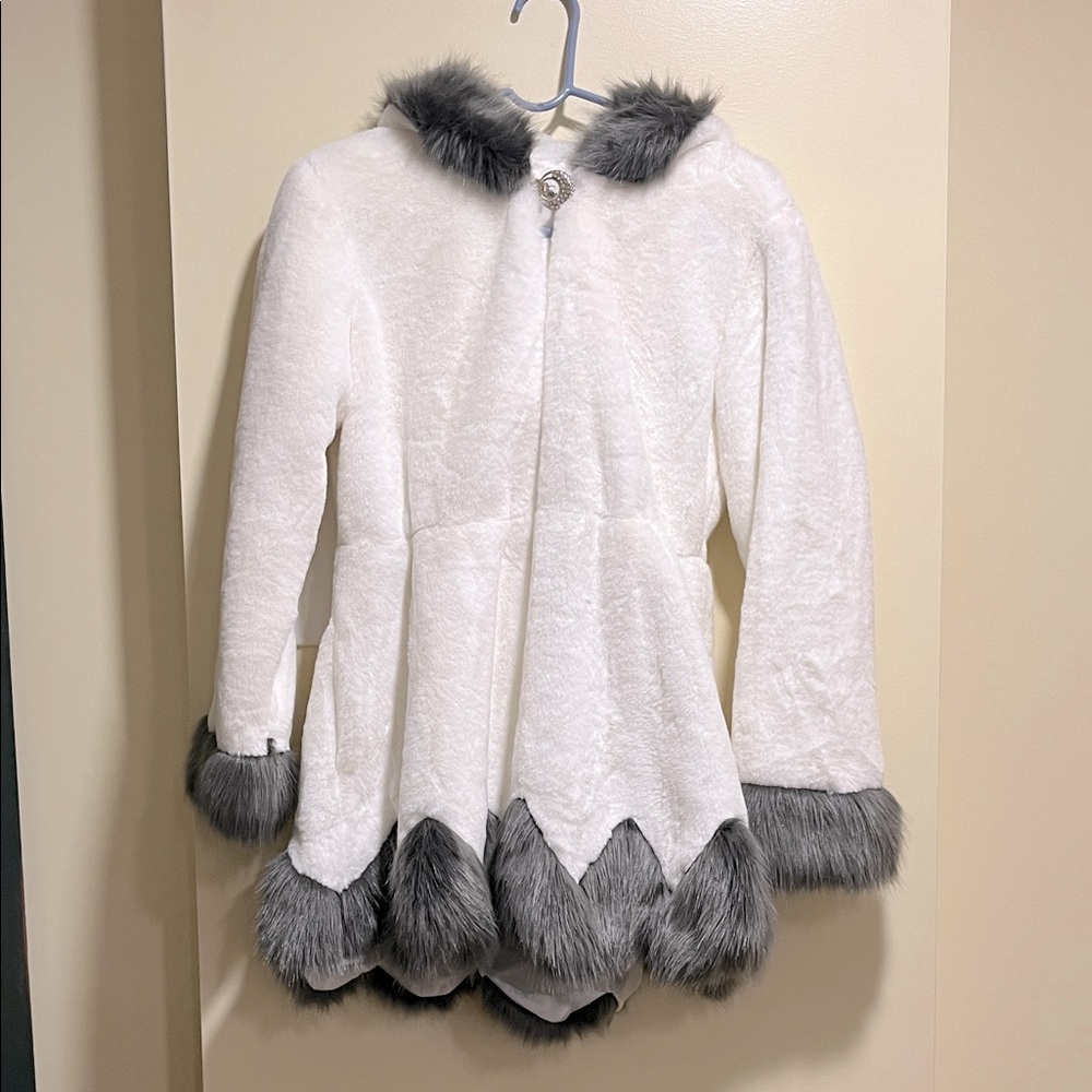 Fashion size M faux fur jacket